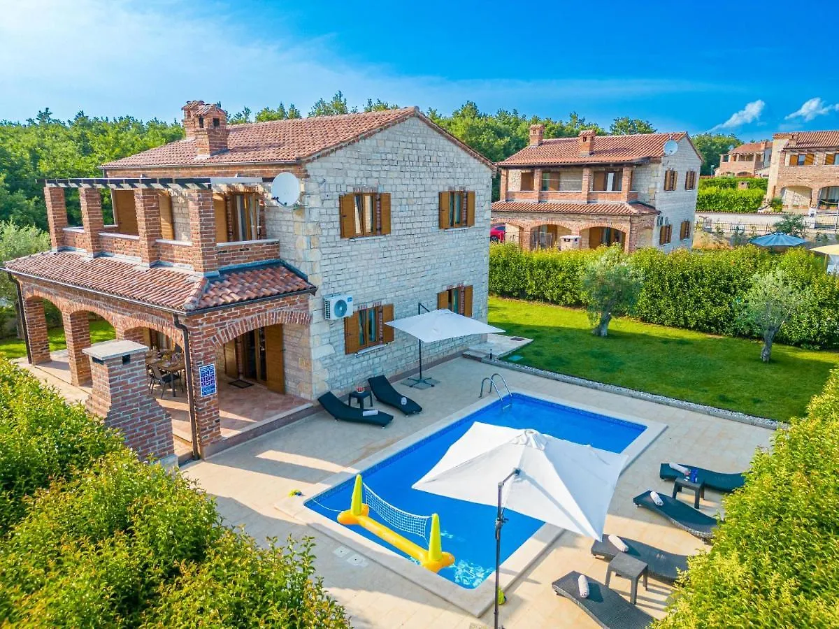 Villa Berenice Butkovici