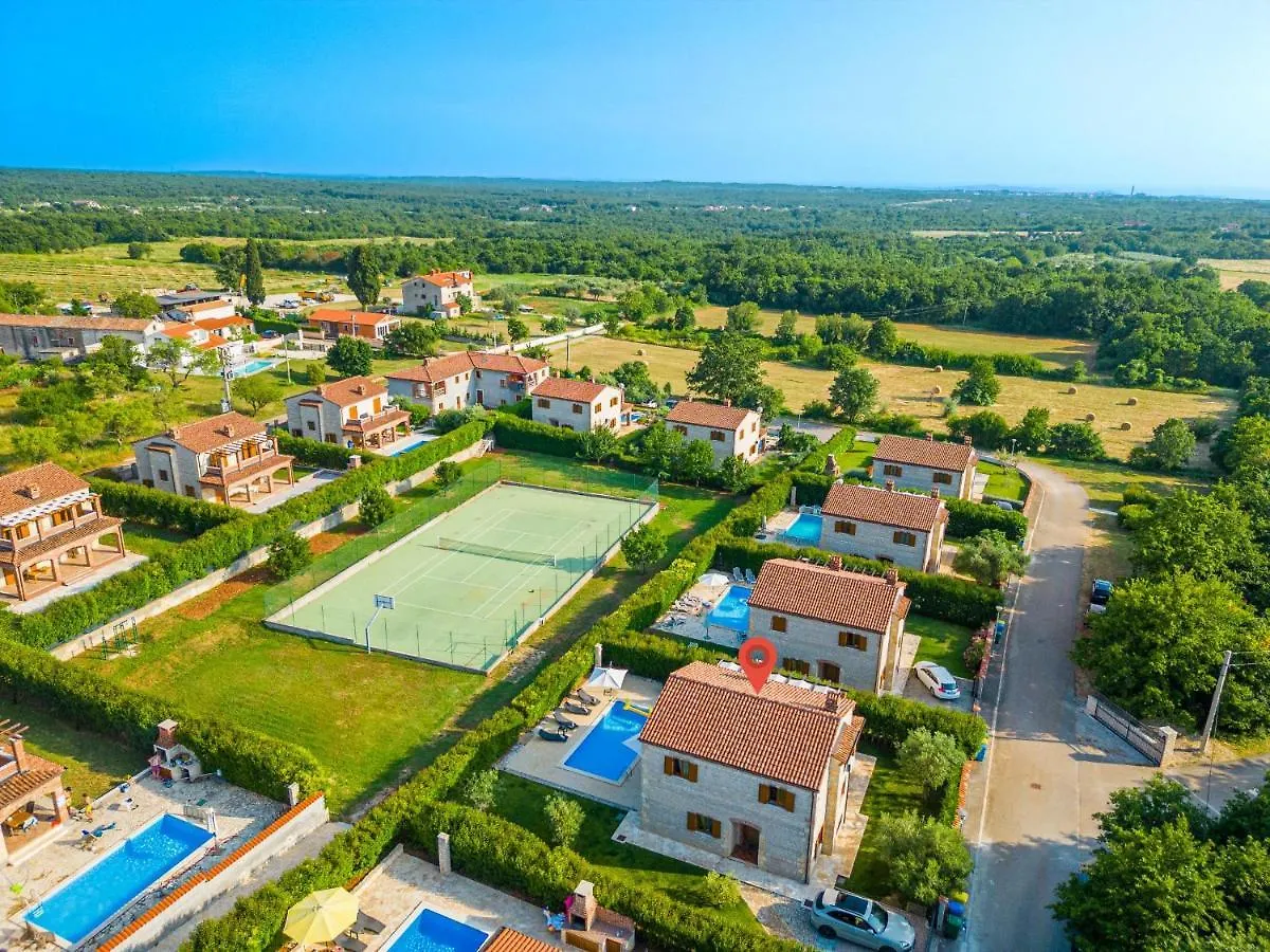 Villa Berenice Butkovici